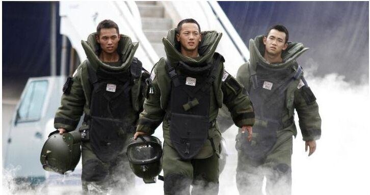 英國(guó)MK5排爆服、搜爆服大量到貨